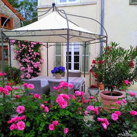 Ancien Domain "Le Petit Bonheur" Apartment Tailly Exterior photo