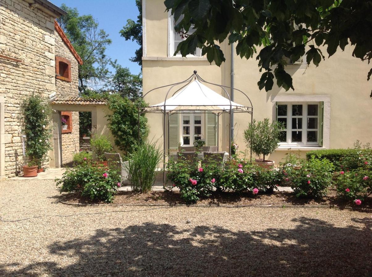 Ancien Domain "Le Petit Bonheur" Apartment Tailly Exterior photo
