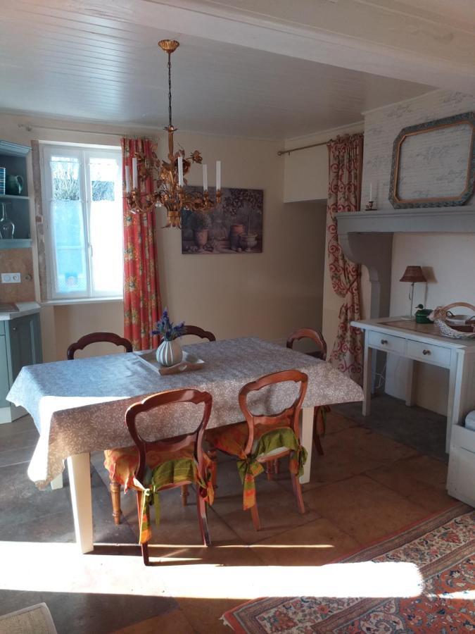 Ancien Domain "Le Petit Bonheur" Apartment Tailly Exterior photo